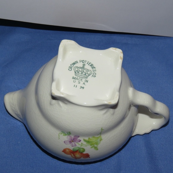 Crown Potteries Co. Creamer Bowl, Numbered 11 39 - Picture 4 of 4